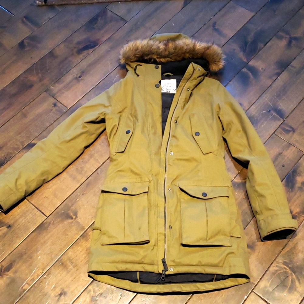 Ripzone. Army green, parka